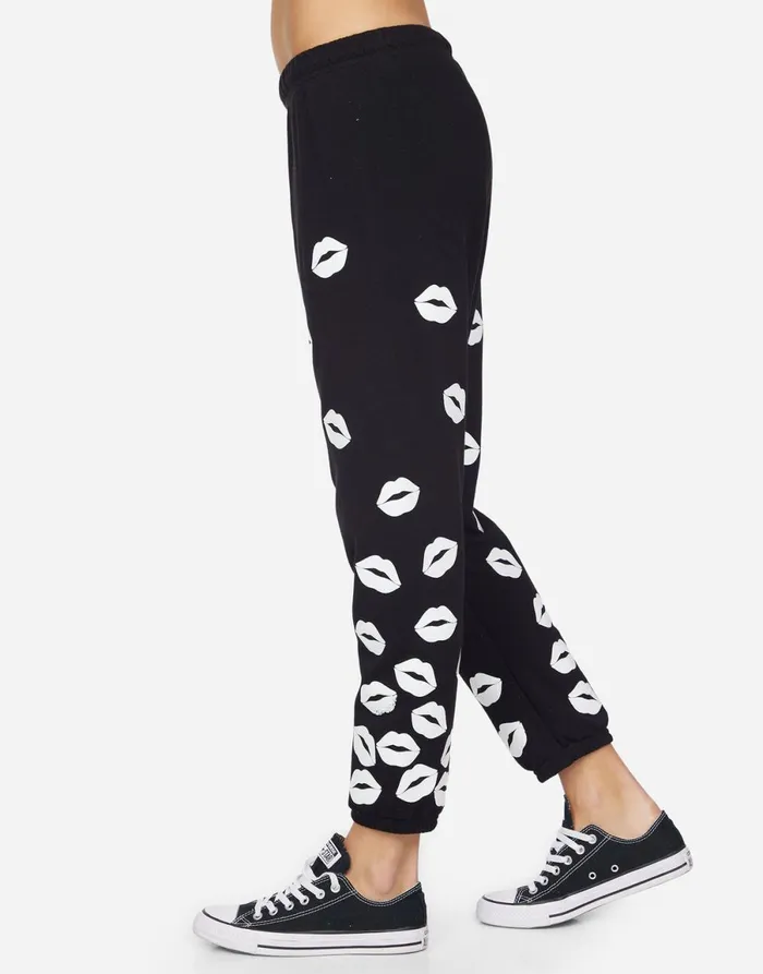 Alana White Foil Scattered Lips Black Women039s Lauren Moshi Crop Sweatpants