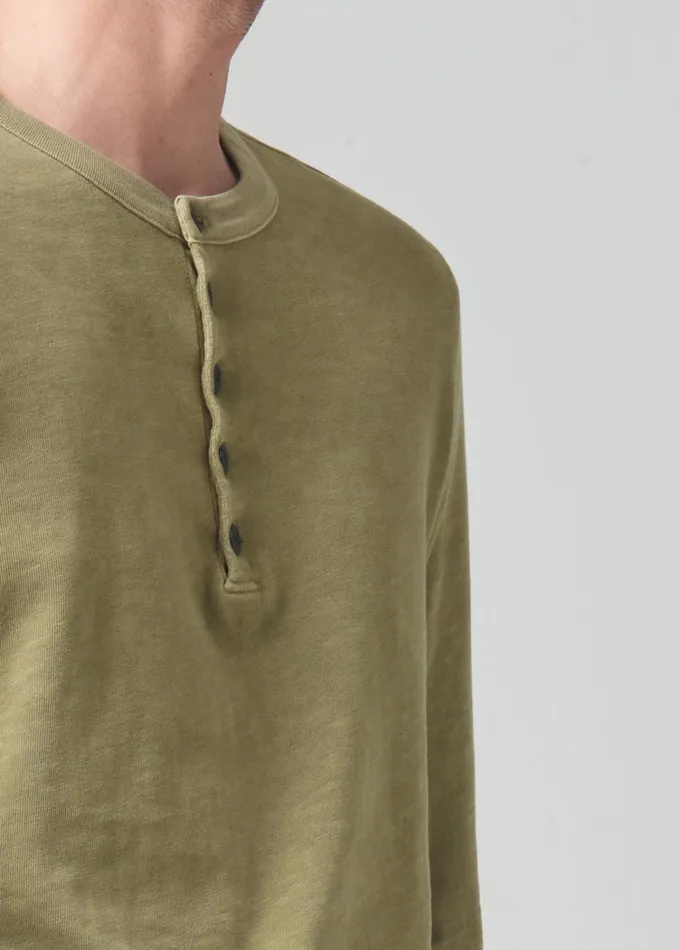 Citizens Of Humanity Classic Henley In Canape Men Shirts