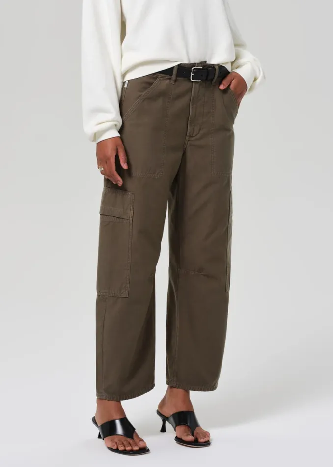 Citizens Of Humanity Marcelle Low Slung Easy Cargo In Dogwood Women Pants