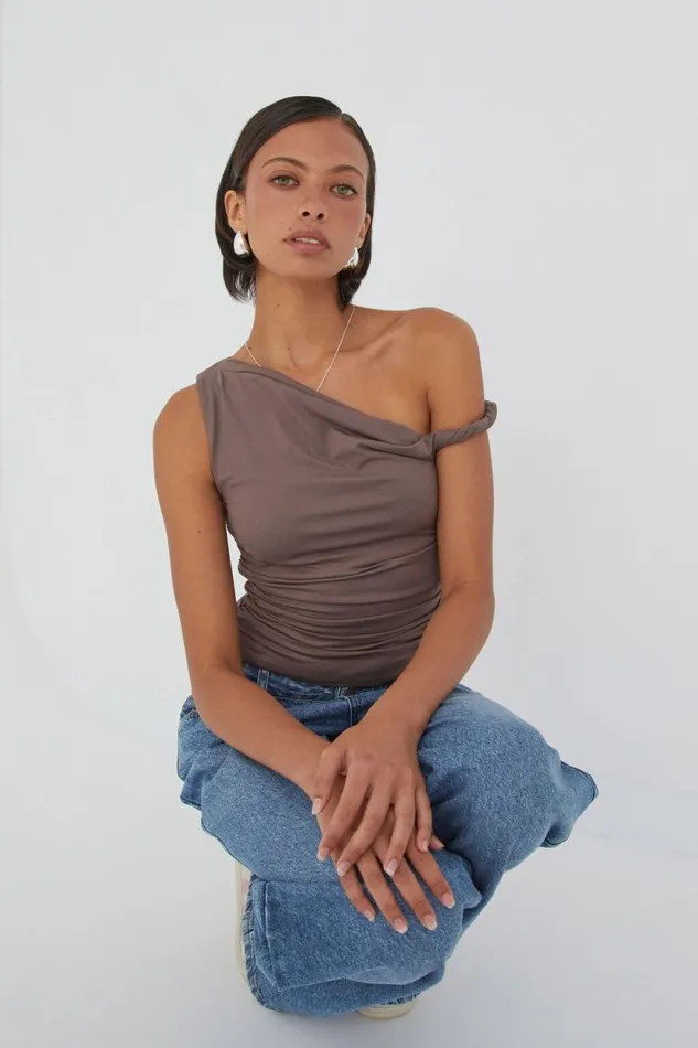 Clothing Supr Luxe Essentials Luxe Bree Ruched Twist Top Brown Carob