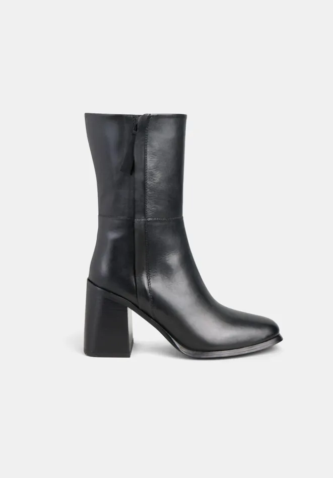 Hush Boots Women Finch Leather Boots Black