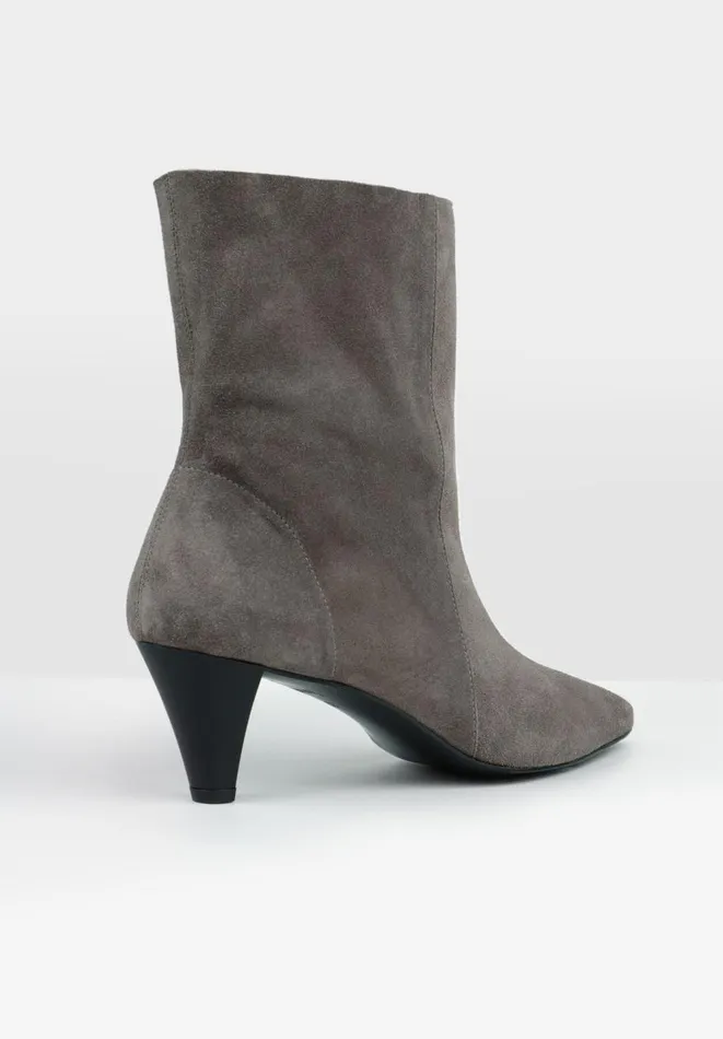 Hush Boots Women Hesper Suede Leather Boots Grey