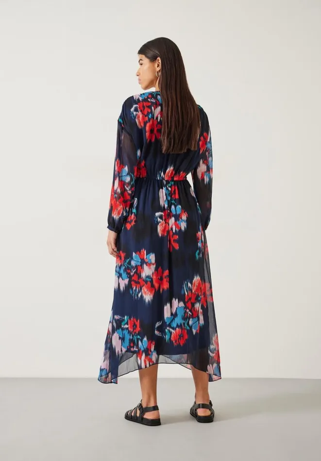 Hush Dresses Women Clarette Chiffon Maxi Dress Blurred Floral Black