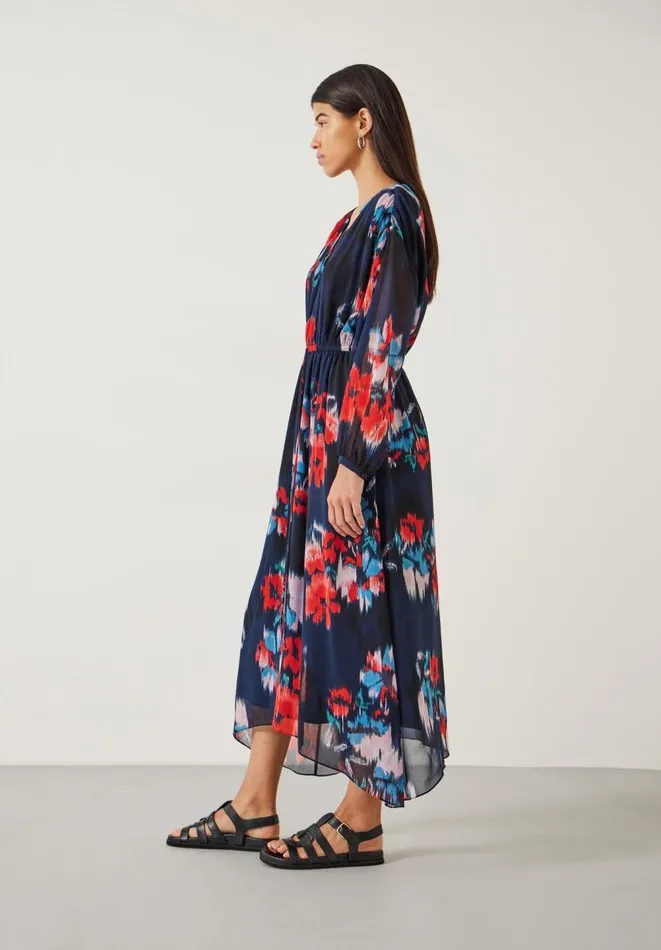 Hush Dresses Women Clarette Chiffon Maxi Dress Blurred Floral Black