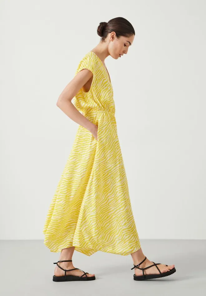 Hush Dresses Women Klara Relaxed Maxi Dress Blurred Animal Yellow