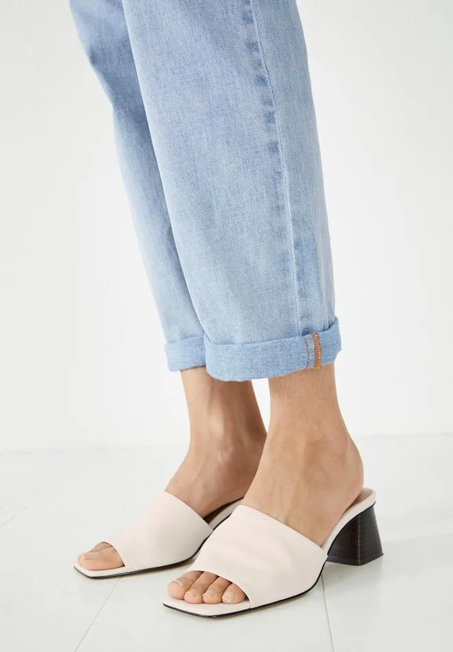 Hush Heels Women Lyra Leather Mules Ecru Hush Heels Women Lyra Leather Mules Ecru
