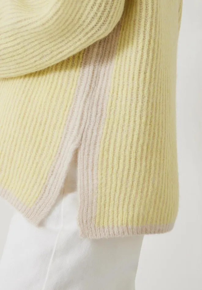 Hush Jumpers and Cardigans Women Arlowe Oversized Wool Blend V Neck Jumper Pale Yellow Hush Jumpers and Cardigans Women Arlowe Oversized Wool Blend V Neck Jumper Pale Yellow