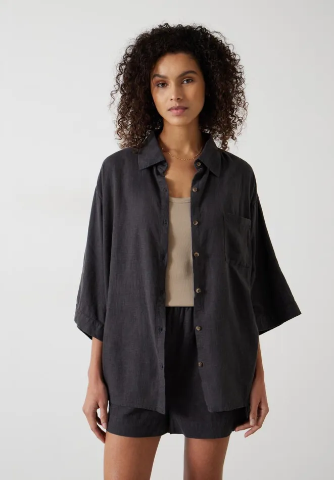 Hush Shirts and Blouses Women Lana Linen Blend Shirt Washed Black