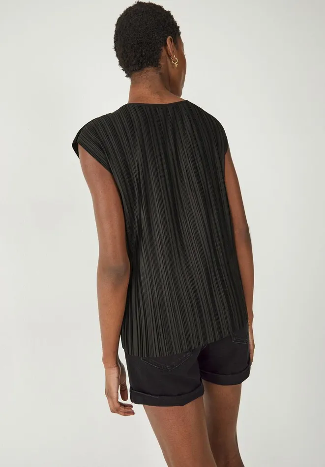 Hush Tops and Tshirts Women Jodie Plisse Top Black Hush Tops and Tshirts Women Jodie Plisse Top Black