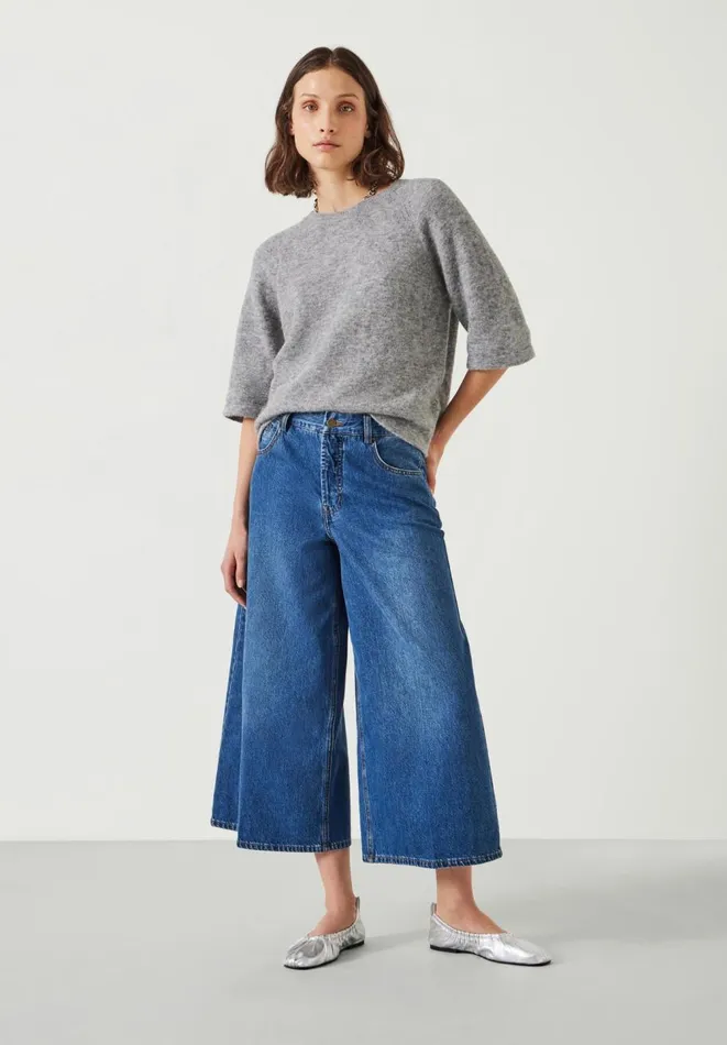 Hush Tops and Tshirts Women Lucia Alpaca Blend Knitted Top Light Grey Marl Hush Tops and Tshirts Women Lucia Alpaca Blend Knitted Top Light Grey Marl