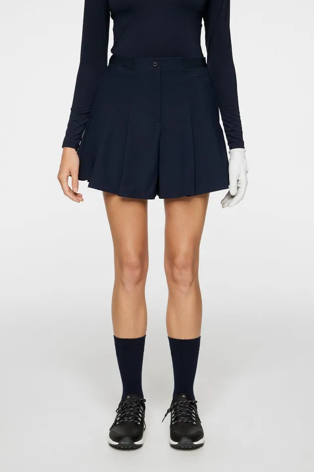 JLindeberg Shorts Women Arella Pleated Shorts