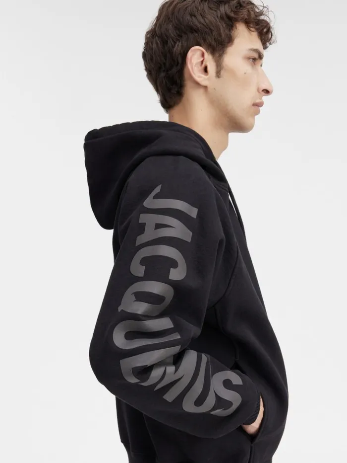 Men Sweatshirts and Joggings JACQUEMUS The Typo Hoodie Black Men Sweatshirts and Joggings JACQUEMUS The Typo Hoodie Black