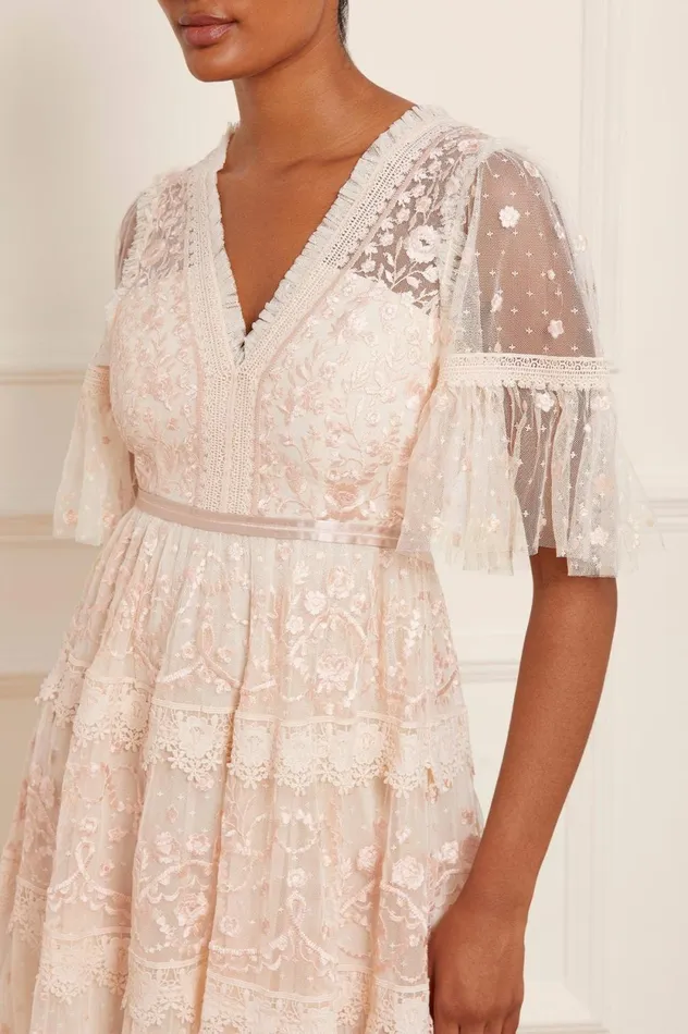Midsummer Lace Gown Champagne Women Needle and Thread Dresses