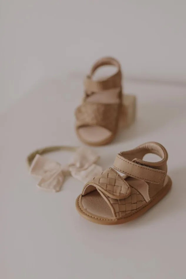 Nisolo Baby Toddler and Kids Shoes Women Woven Soft Sole Sandal Stone Stone