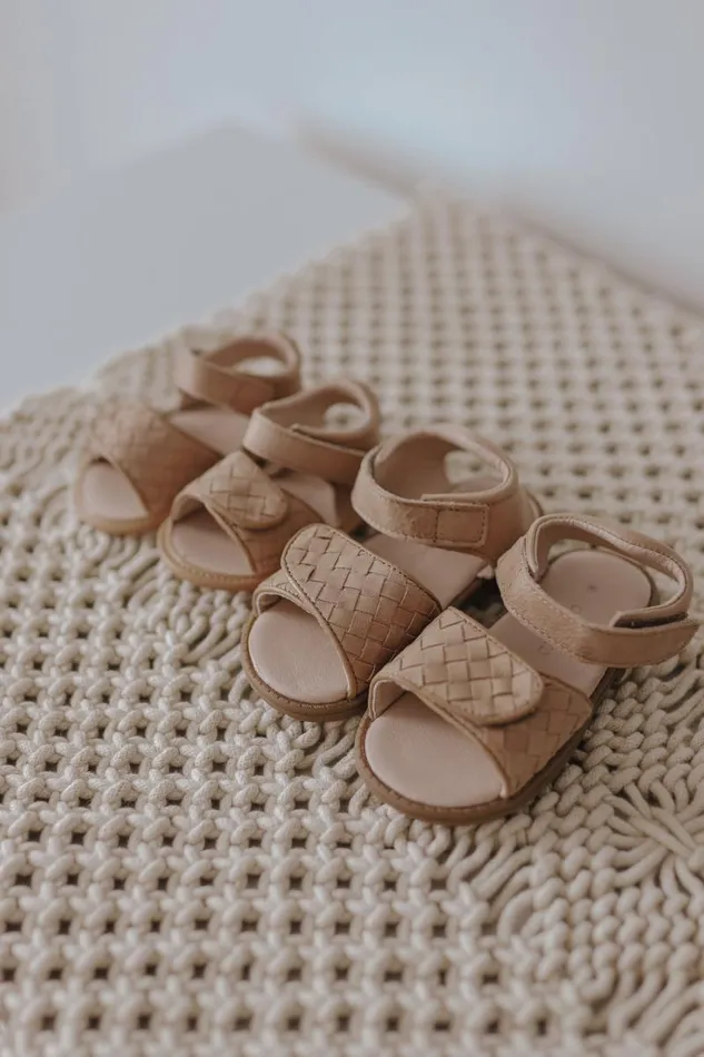 Nisolo Baby Toddler and Kids Shoes Women Woven Soft Sole Sandal Stone Stone