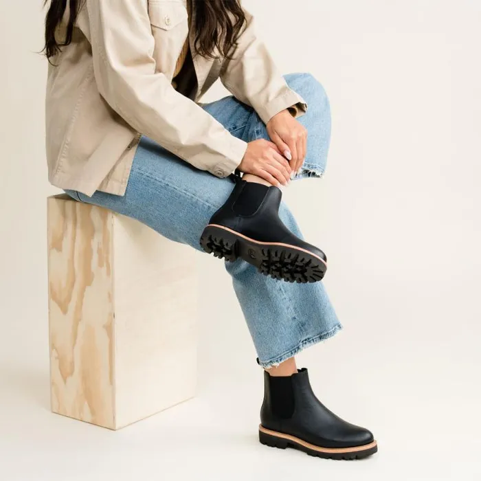 Nisolo Boots Women GoTo Lug Chelsea Boot 20 Black