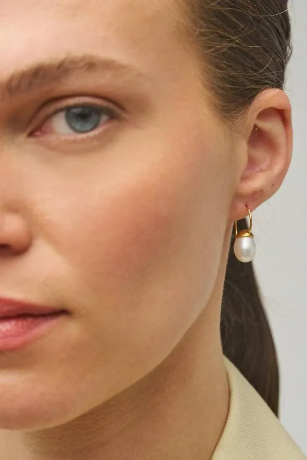 Oroton Earrings Jewellery Bonnie Tear Drop Bead Earrings Goldpearl