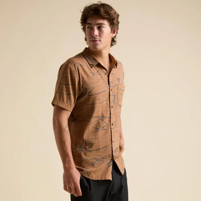 Reef TShirts and Shirts Men Stanley Short Sleeve Woven Shirt Cathay Spice