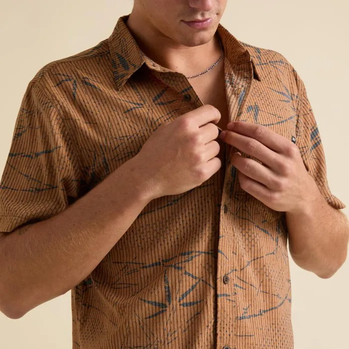 Reef TShirts and Shirts Men Stanley Short Sleeve Woven Shirt Cathay Spice