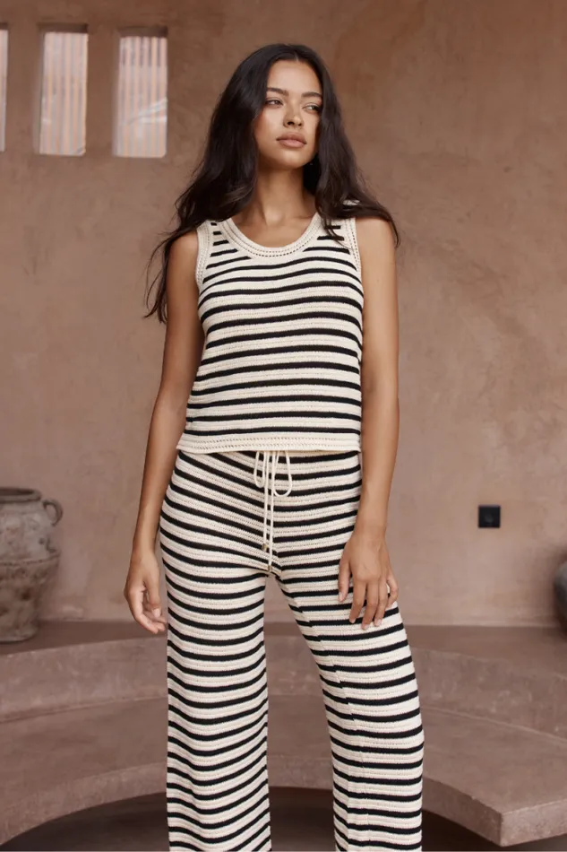 Runaway The Label KNITWEAR Shop CHERIE TOP 8211 SANDBLACK
