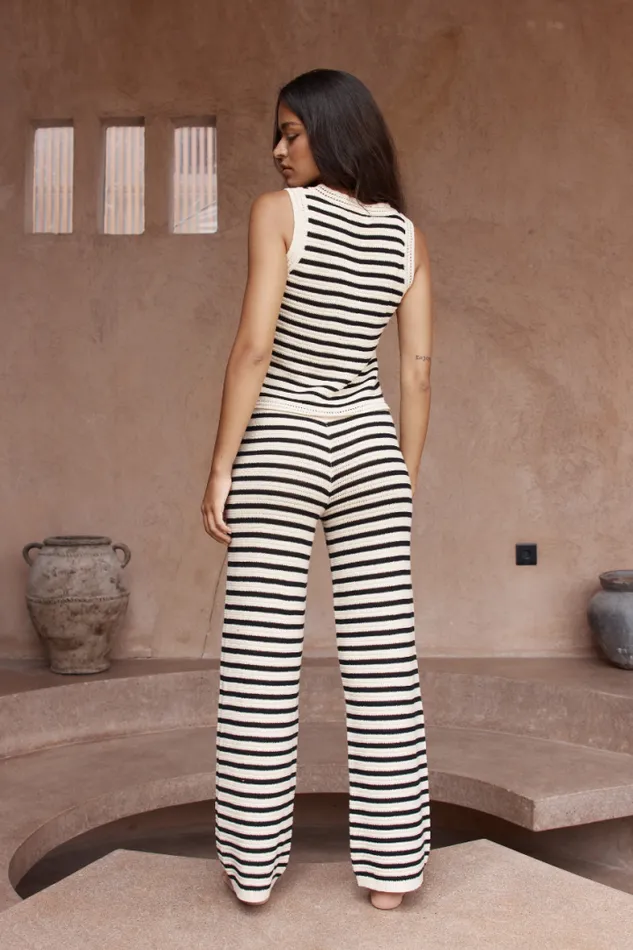 Runaway The Label KNITWEAR Shop CHERIE TOP 8211 SANDBLACK
