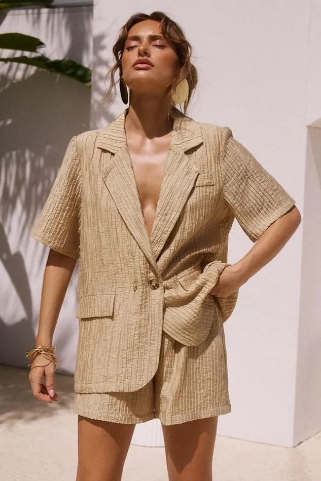 Runaway The Label Shirts and Blouses Shop LOTUS SHIRT 8211 SAND