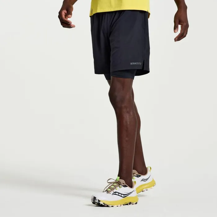Saucony Bottoms Men Outpace 7034 2In1 Short Black