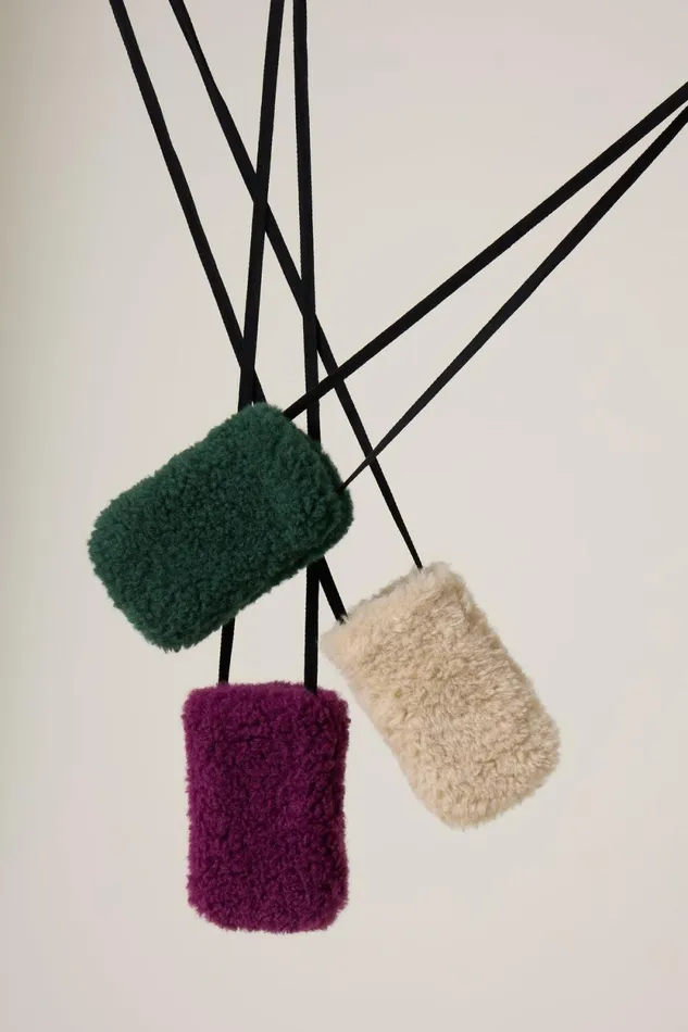 Scarves and Beanies Women Leon and Harper Ostende Pln Pouch Purple