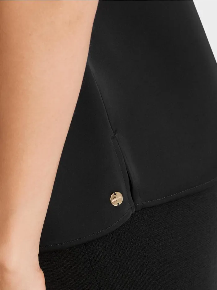 Shirts and Tops Damen Marc Cain Top Mit Schmaler Kette Black
