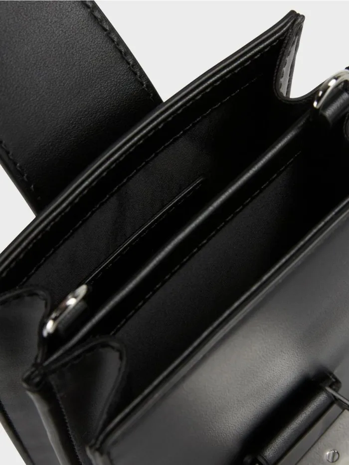 Taschen Damen Marc Cain CrossbodyBag In Lngsformat Black