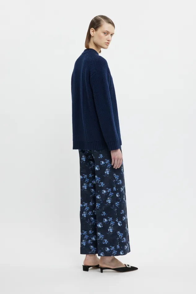Trousers Emilia Wickstead Women Daffy Trousers In Ditsy Rose On Navy Taffeta Faille Trousers Emilia Wickstead Women Daffy Trousers In Ditsy Rose On Navy Taffeta Faille