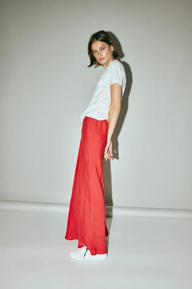 VRG GRL Ena Linen Bias Cut Maxi Skirt Chilli Women Skirts VRG GRL Ena Linen Bias Cut Maxi Skirt Chilli Women Skirts