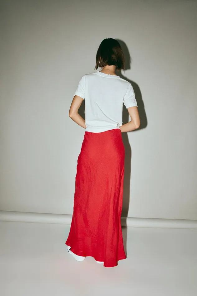 VRG GRL Ena Linen Bias Cut Maxi Skirt Chilli Women Skirts VRG GRL Ena Linen Bias Cut Maxi Skirt Chilli Women Skirts