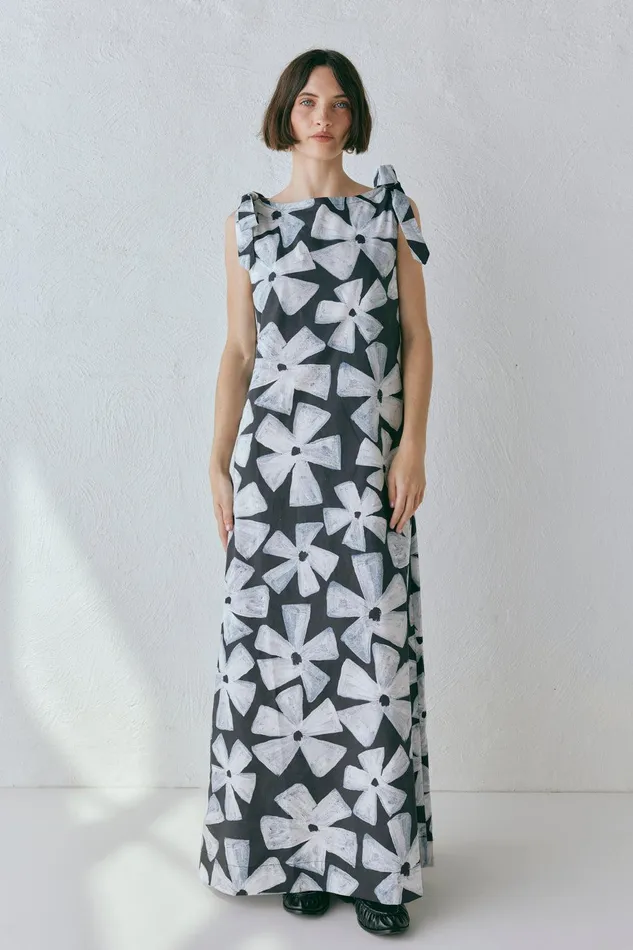 VRG GRL Frances Maxi Dress Fiore Women MidiMaxi Dresses