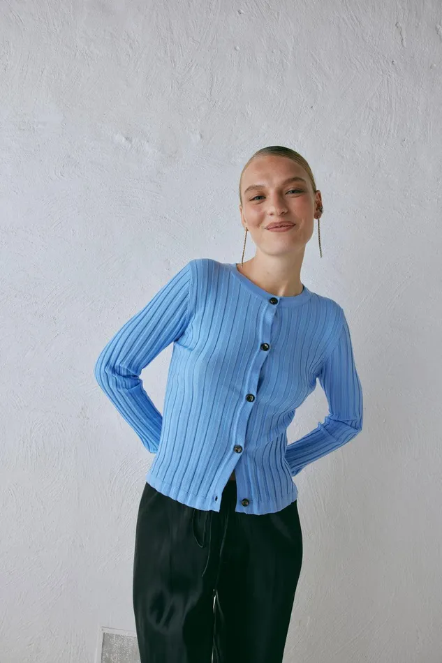 VRG GRL Hattie Knit Top Blue Women Long Sleeve