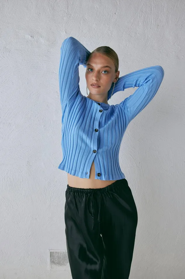VRG GRL Hattie Knit Top Blue Women Long Sleeve