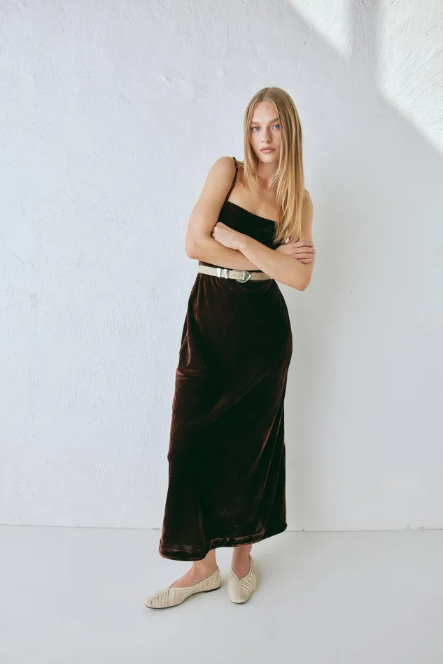 VRG GRL Jade Midi Dress Coffee Women MidiMaxi Dresses VRG GRL Jade Midi Dress Coffee Women MidiMaxi Dresses