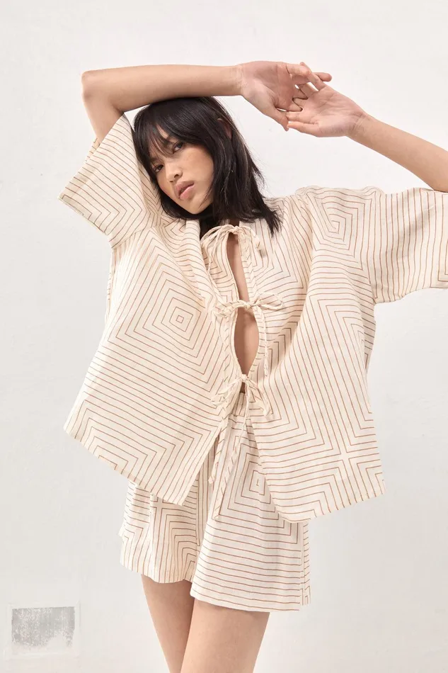 VRG GRL Naomi Linen Smock Top Juno Women Short Sleeve VRG GRL Naomi Linen Smock Top Juno Women Short Sleeve