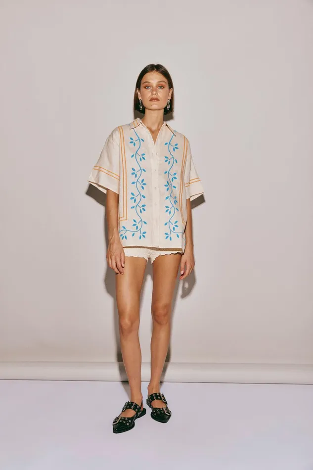 VRG GRL Sunsets In Capri Linen Shirt Natural Women Short Sleeve VRG GRL Sunsets In Capri Linen Shirt Natural Women Short Sleeve
