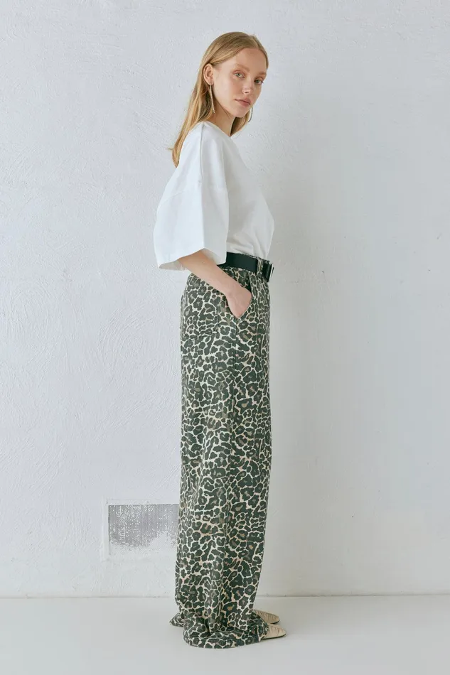 VRG GRL Zia Denim Jeans Leopard Women Pants VRG GRL Zia Denim Jeans Leopard Women Pants