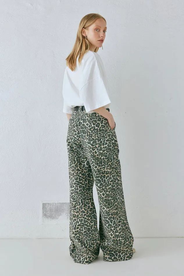 VRG GRL Zia Denim Jeans Leopard Women Pants VRG GRL Zia Denim Jeans Leopard Women Pants