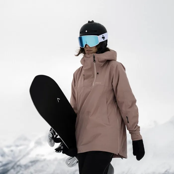 Women Bergans Of Norway Ski Jackets Stranda V2 Insulated Anorak Powder Pink