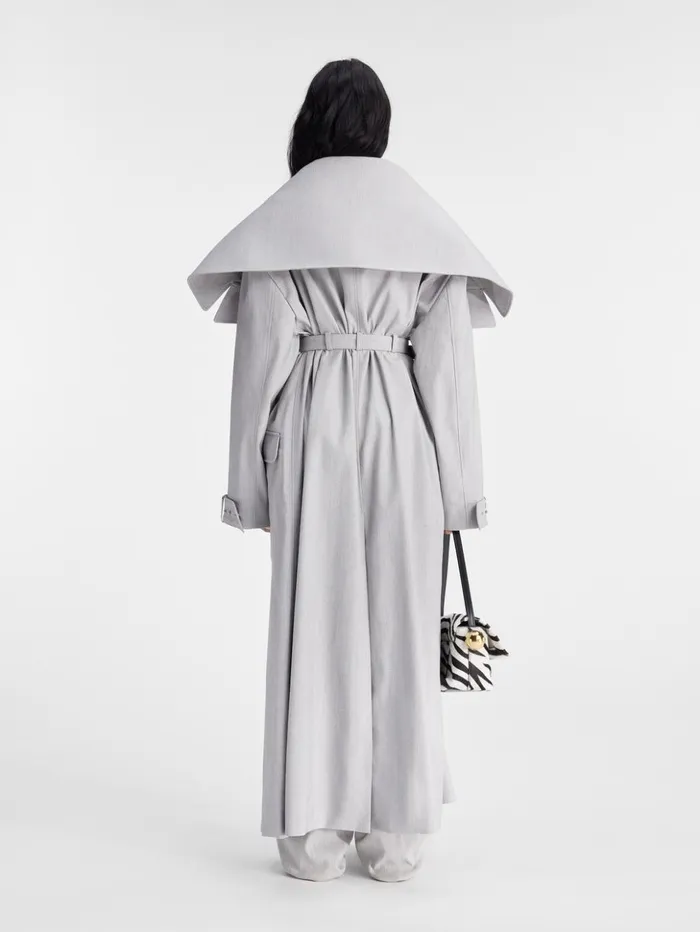 Women Coats and Jackets JACQUEMUS The Caruso Trench Coat Light Grey Women Coats and Jackets JACQUEMUS The Caruso Trench Coat Light Grey