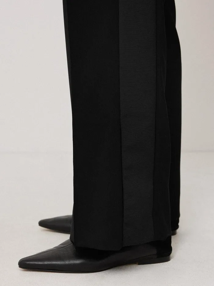 Women Crepe Split Hem Jogger Black Jigsaw Trousers