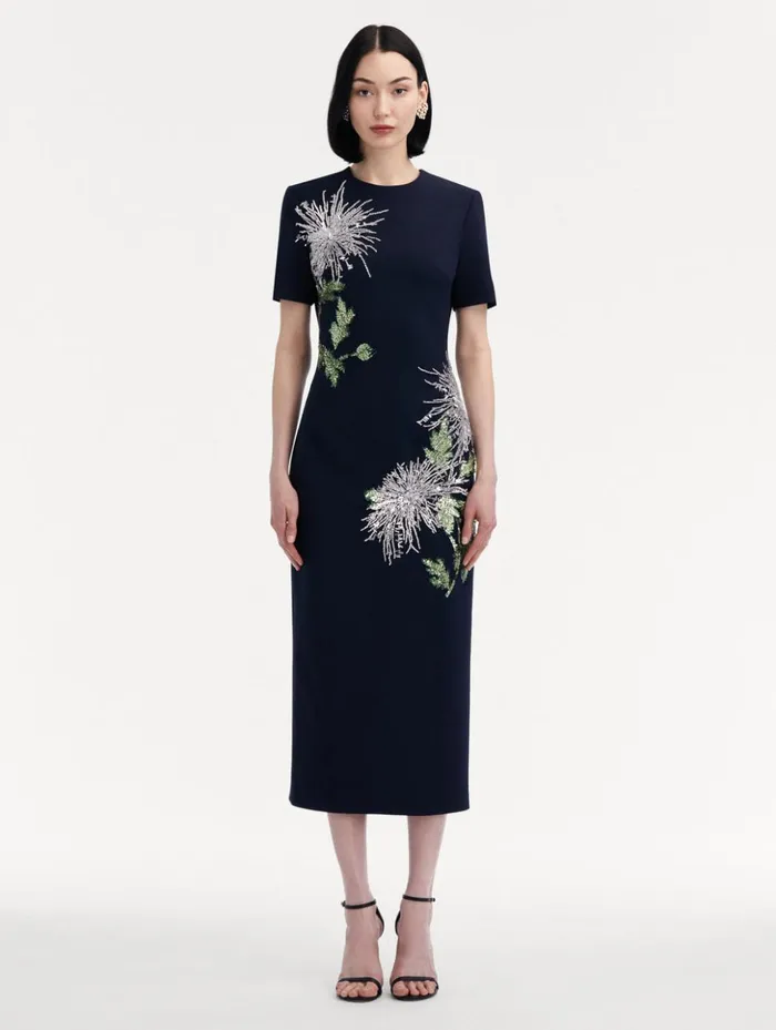 Women Dresses Oscar De La Renta Chrysanthemum Crystal Embroidered Pencil Dress Navy Women Dresses Oscar De La Renta Chrysanthemum Crystal Embroidered Pencil Dress Navy