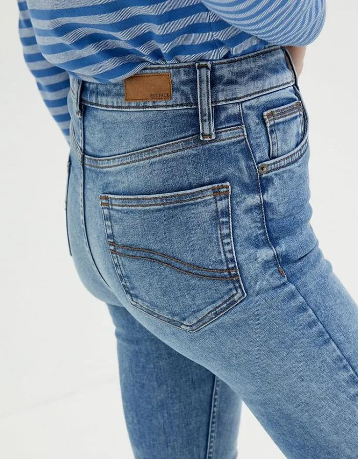 Women FatFace Jeans and Dungarees Harlow Highwaist Skinny Jeans Light Vintage Blue