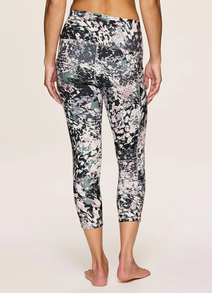Women In The Wild Ultra Hold Capri Multi RBX Active Leggings
