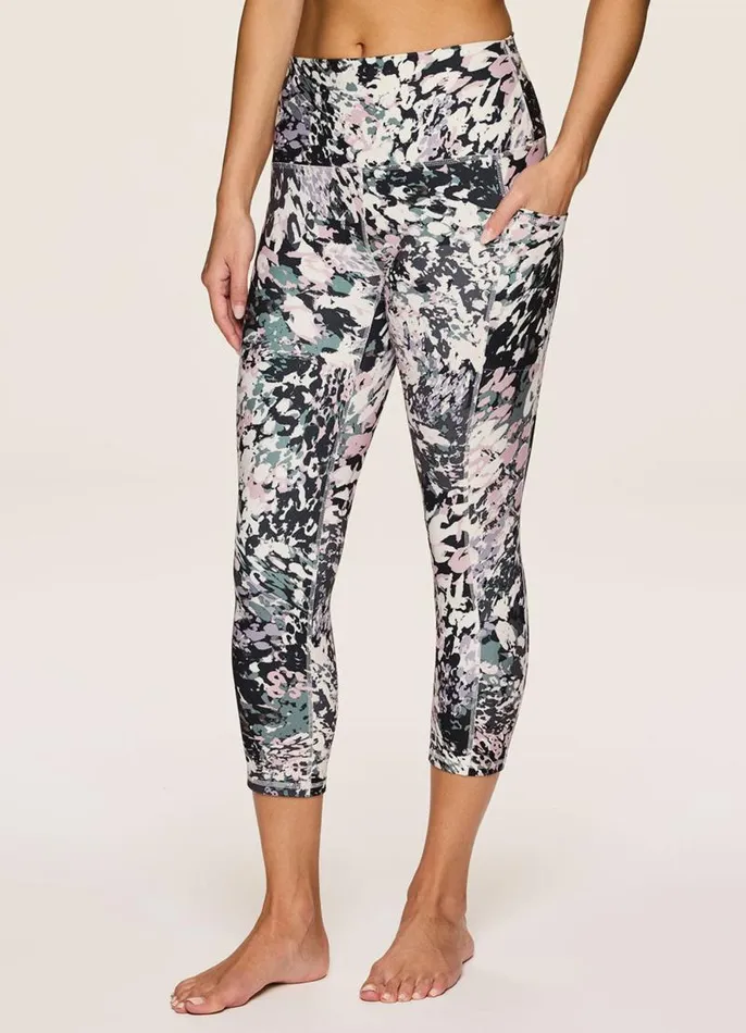 Women In The Wild Ultra Hold Capri Multi RBX Active Leggings