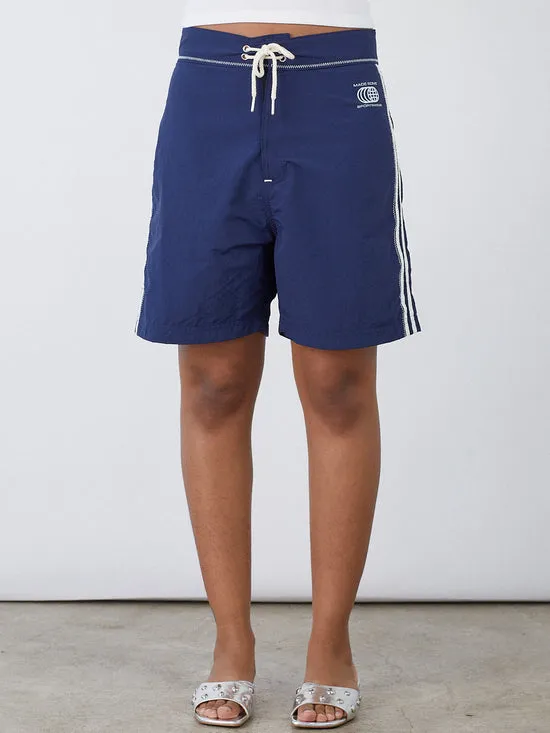 Women Lisa Says Gah Made Some Long Shorts Navy White Bottoms