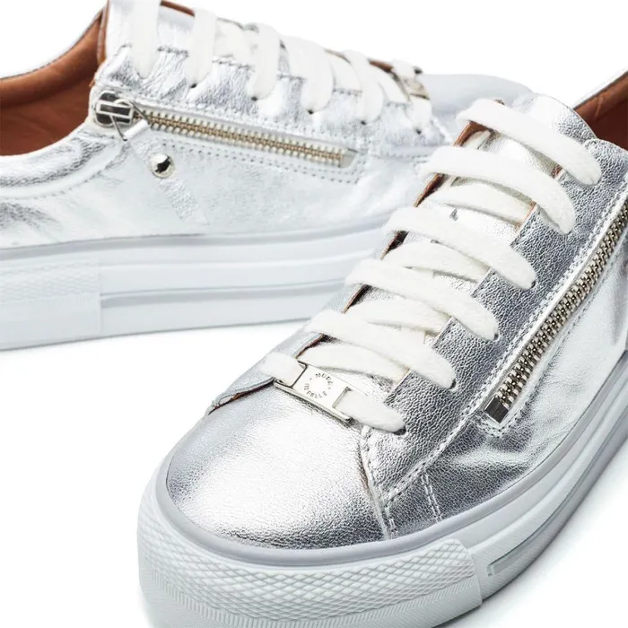 Women Moda In Pelle Casual Trainers Filician Silver Metallic Leather